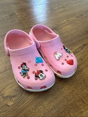 Girls Minnie Mouse Crocs